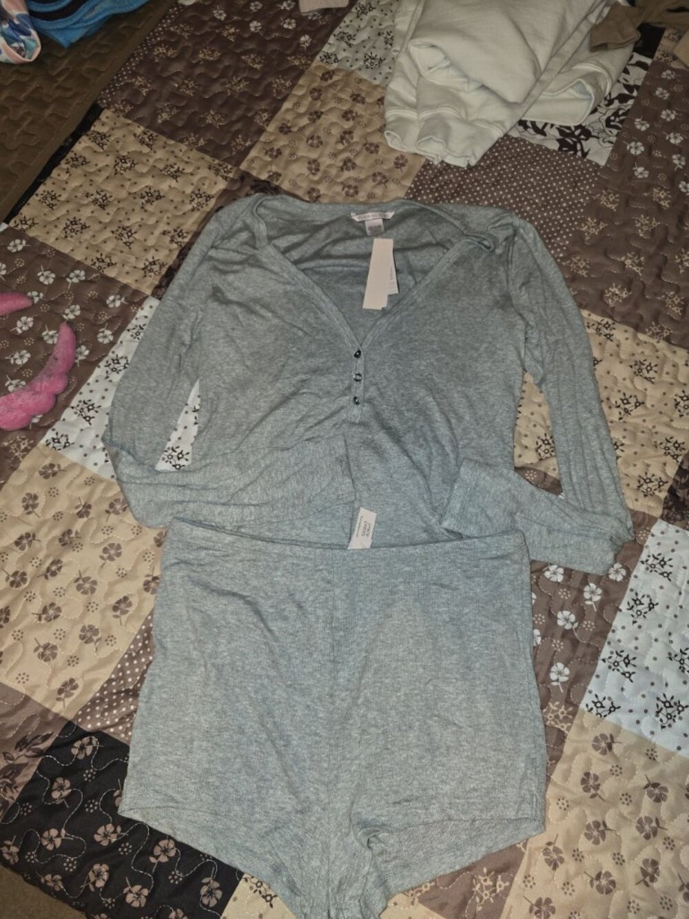 NWT Victorias Secret Gray Long-Sleeve Henley Romper Size M Soft Stretch Cotton - Picture 3 of 10